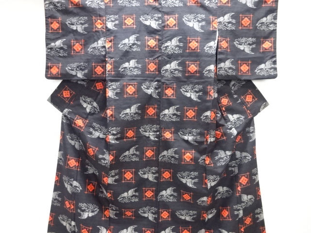 井桁に波・鶴模様織り出し手織り紬着物